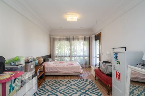 Image 26 - 226916